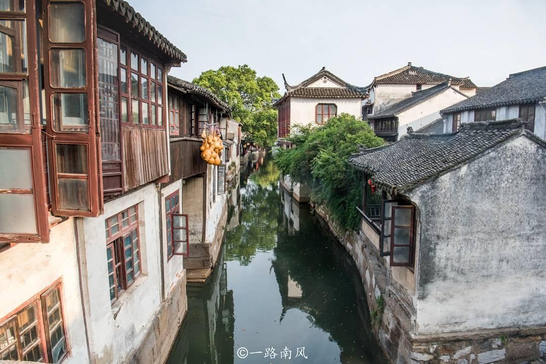 上海与中亚这国首都结为友城30年,两市市长共同签署新一轮合作备忘录